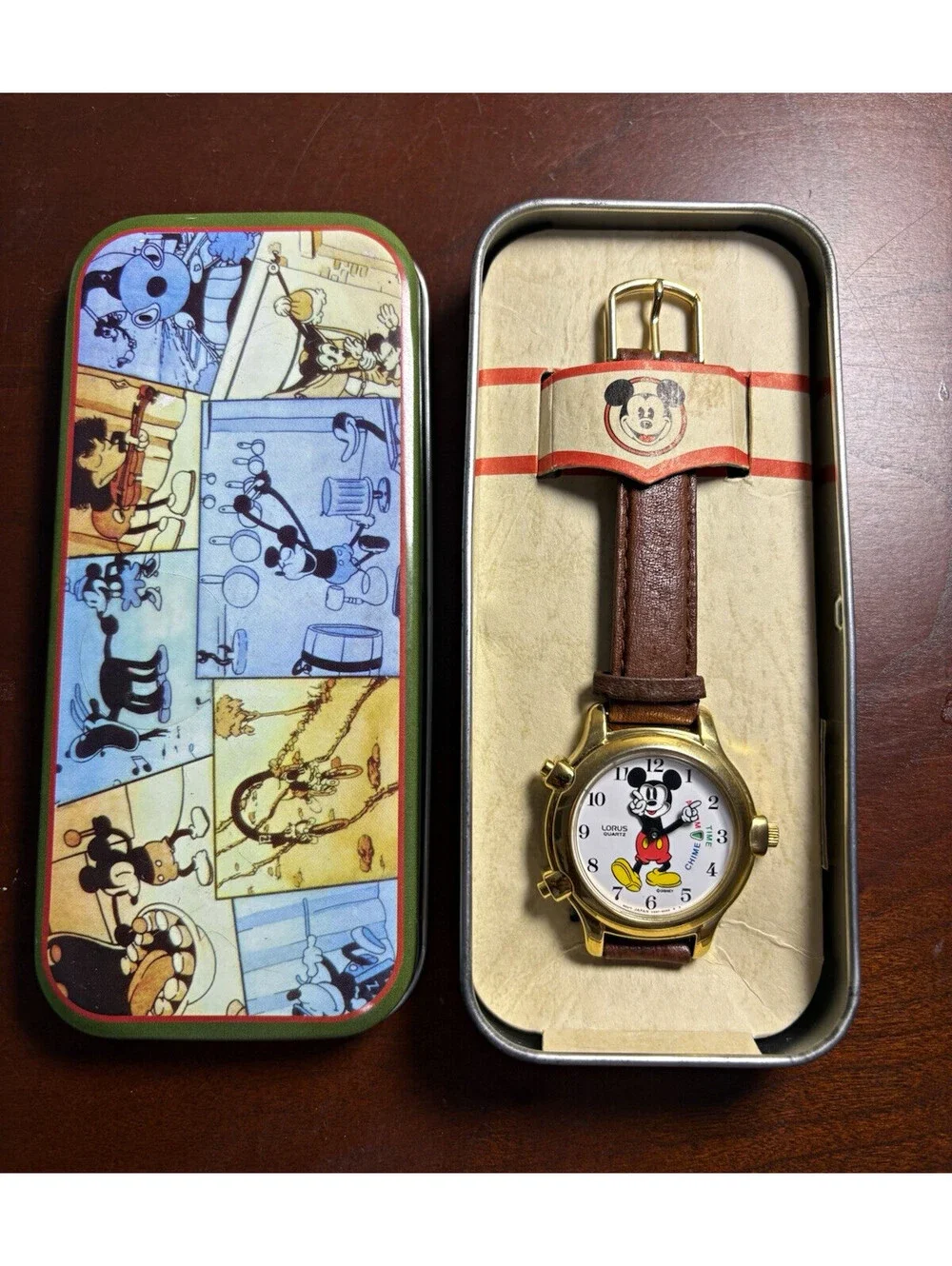 Rare Vintage Lorus Disney Mickey Mouse Alarm Chime Watch V69F-6000 W/ Tin